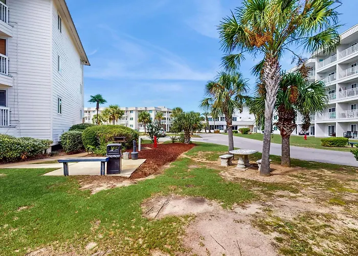 Bright Oceanfront With Pool Hot Tub Sauna Tennis & Ac *