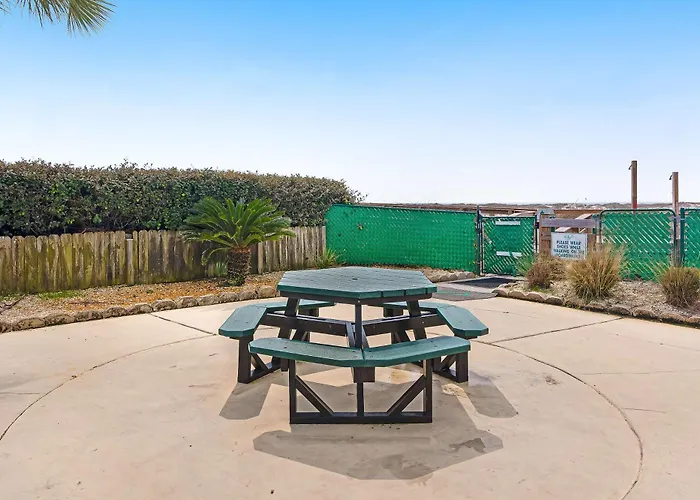 Holiday home Bright Oceanfront With Pool Hot Tub Sauna Tennis & Ac Gulf Shores